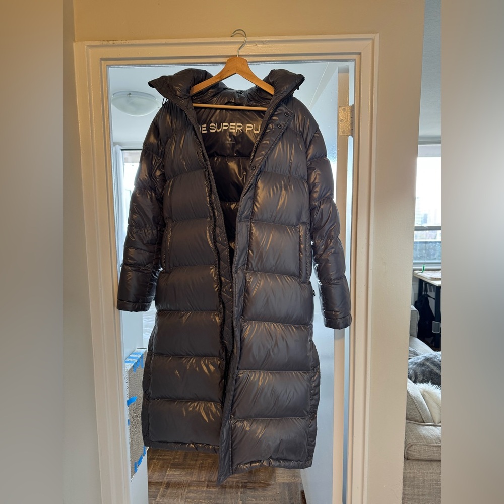 Aritzia TNA Super Puff Jacket- Grey Size M